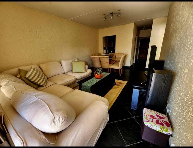 2 BEDROOM TOWNHOUSE FOR SALE IN VORNA VALLEY